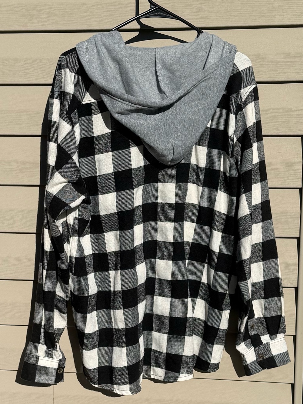 Hooded flannel - Picture 5 of 5